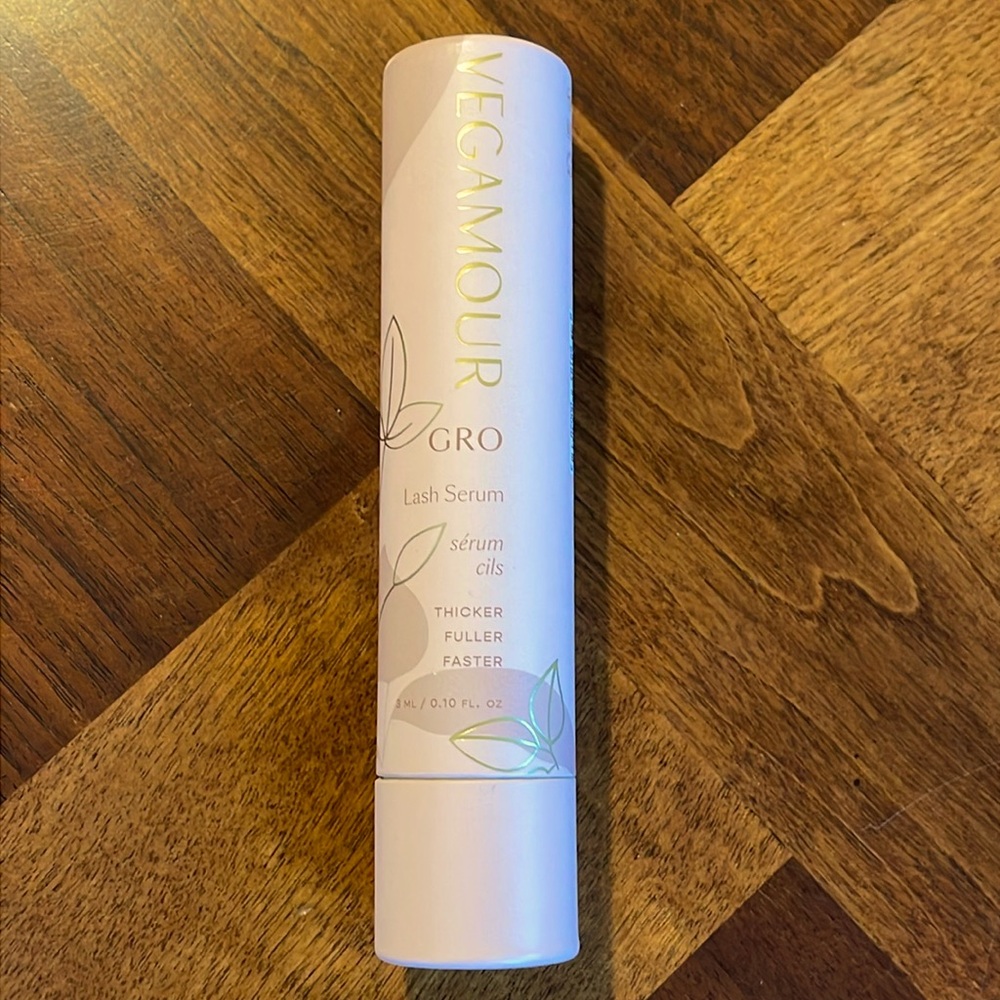 NEW NEVER USED IN SHRINK WRAP - VEGAMOUS GRO VOLUMIZING LASH SERUM